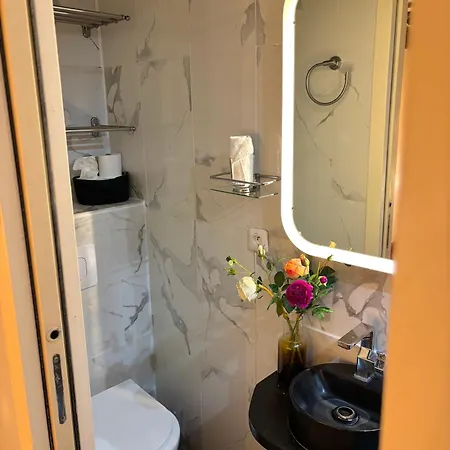 Heart Of Saint-germain Cozy 2br For 5 Aldaro Appartamento Parigi
