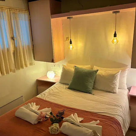 Appartamento Heart Of Saint-germain Cozy 2br For 5 Aldaro