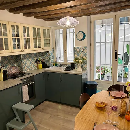 Appartamento Heart Of Saint-germain Cozy 2br For 5 Aldaro *